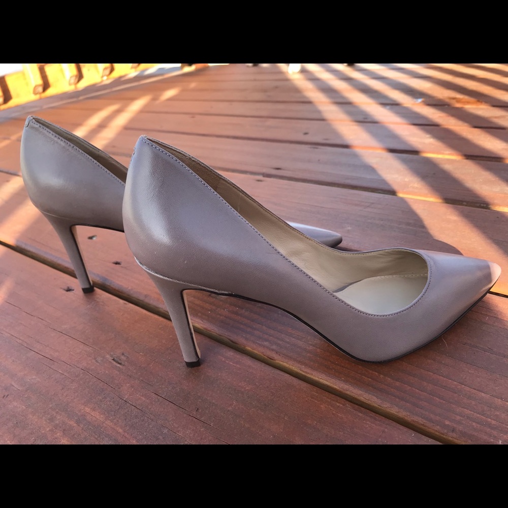 Shoe - Picture 3 of 6